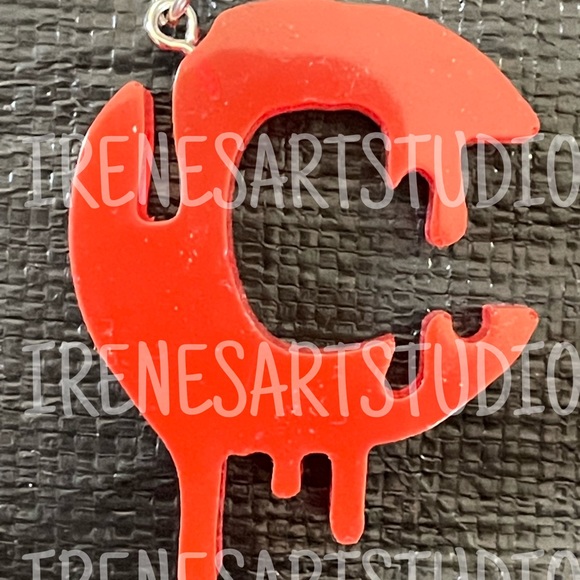 HORROR LETTER C KEYCHAIN - Picture 1 of 1